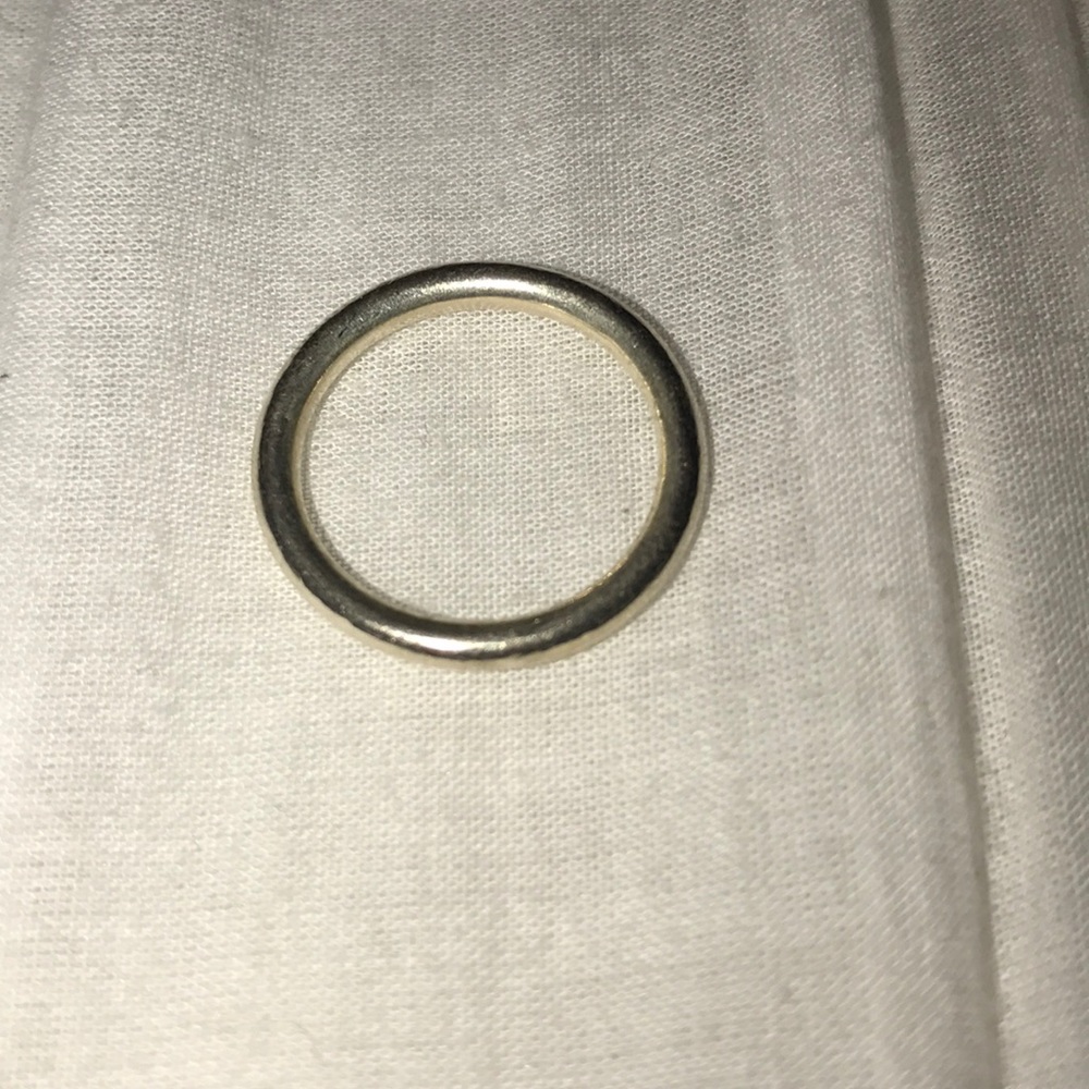Pandora quietly spoken ring